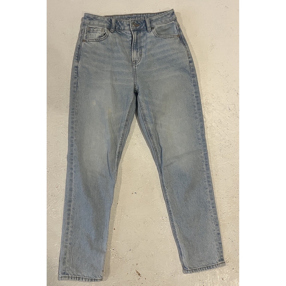 American Eagle Strigid Mom Jeans Women's Size 0 Short Light Wash Denim